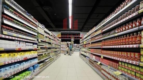 VENTA DE LOCAL CON LICENCIA DE SUPERMERCADO EN O COUTO - ORENSE