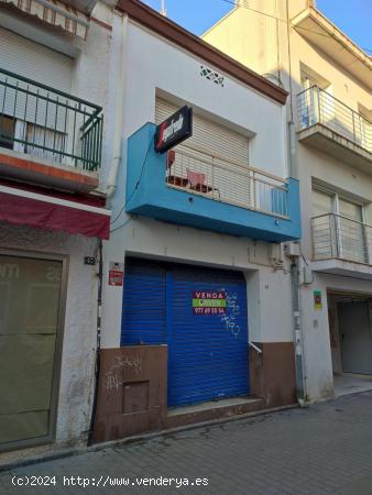 Local comercial y  piso con  derecho de vuelo de 3 pisos más - TARRAGONA