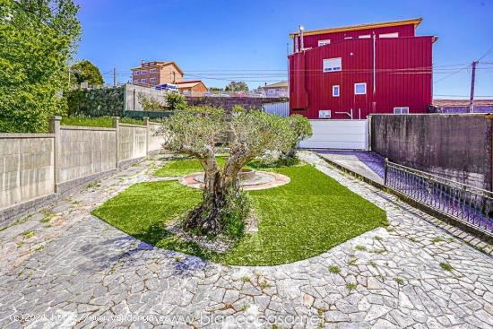 Espectacular CASA con TERRENO en Mazaricos - A CORUÑA