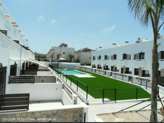 BUNGALOW SEMINUEVO. ZONA TORRETAS. BAHIA HOMES - ALICANTE