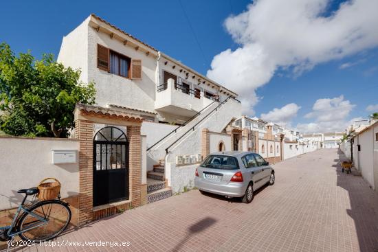 PRECIOSO BUNGALOW EN PLANTA ALTA EN LOS FRUTALES - ALICANTE