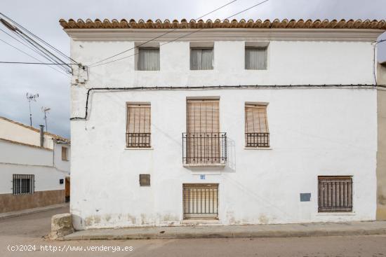 CASA RURAL EN CASAS EUFEMIA (REQUENA) - VALENCIA