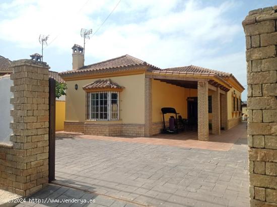 PRECIOSO CHALET EN CARBONEROS - CADIZ