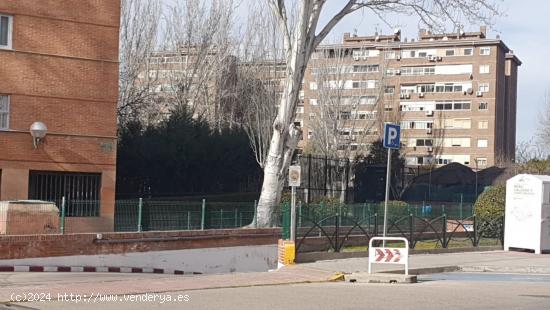 SE ALQUILA PLAZA DE GARAJE EN ZONA VEREDILLAS TORREJON DE ARDOZ - MADRID