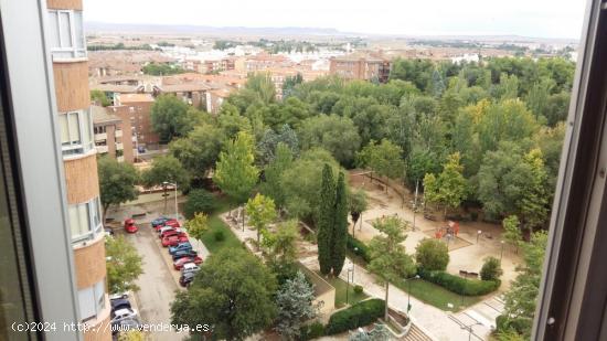  SE VENDE PISO CON PLAZA DE GARAJE EN ZONA PARQUE-LINEAL ESTACION. - ALBACETE 