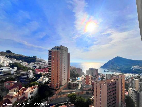 APARTAMENTO DE ESQUINA CON VISTAS AL MAR, TRASTERO, APARCAMIENTO, PISCINA - ALICANTE