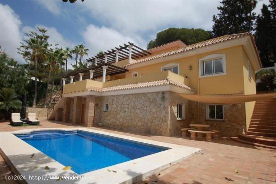 Villa Independiente en venta en Mijas Costa - MALAGA