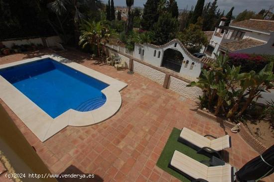 Villa Independiente en venta en Mijas Costa - MALAGA