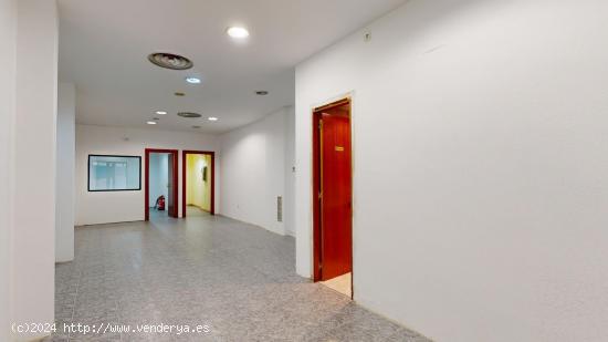 LOCAL A LA VENTA  JUNTO AL PASEO CALANDA - ZARAGOZA