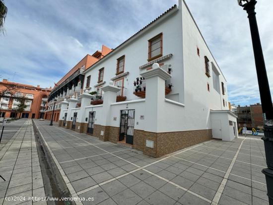 VIVIENDA INDEPENDIENTE EN LA PLAZA DE LAS INFANTAS. - CADIZ