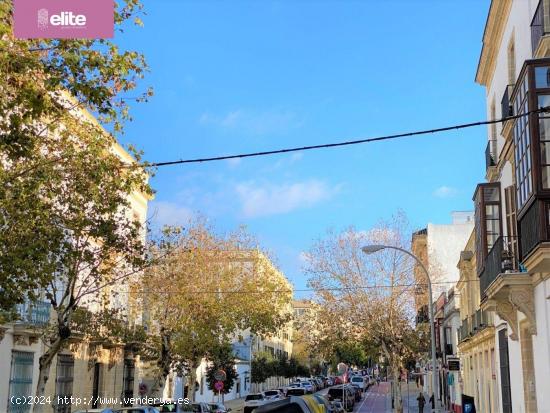 FANTASTICO DUPLEX EN EL CENTRO DE JEREZ - CADIZ