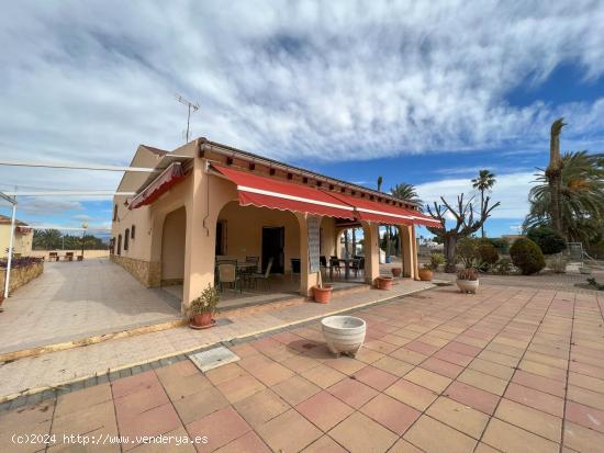  CHALET EN ZONA PERLETA - ELCHE - ALICANTE 