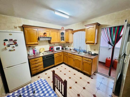 PISO AMPLIO ESQUINERO A LA VENTA EN SAGUNTO - VALENCIA