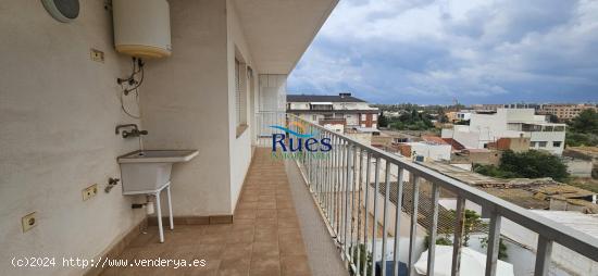 ATICO DUPLEX, CON TERRAZA, GALERIA, PATIO, PARKING, DE 4 HABITACIONES. - CASTELLON