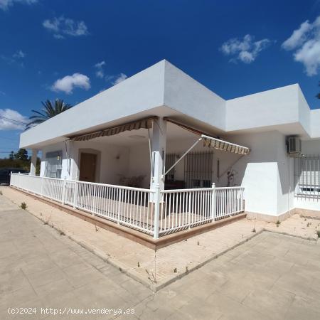 CHALET A UN PASO DE ELCHE - ALICANTE