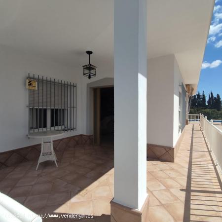 CHALET A UN PASO DE ELCHE - ALICANTE