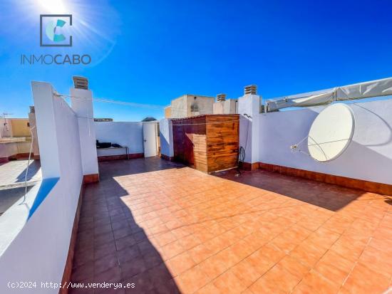  ATICO  CON GRAN SOLARIUM EN EL CORAZON DE  CALAFLORES - MURCIA 