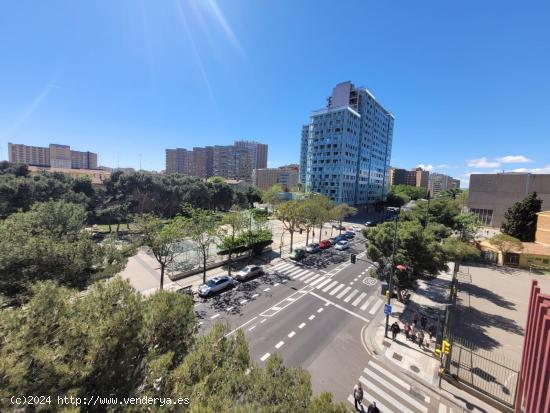 DUQUESA VILLAHERMOSA CON PLAZA GARAJE Y TRASTERO - ZARAGOZA