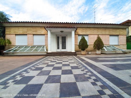 VENTA CHALET DE LUJO CON LAS MEJORES CALIDADES, UBICACIÓN PRIVILEGIADA, ZONA CIUDAD JARDÍN,  ELCHE