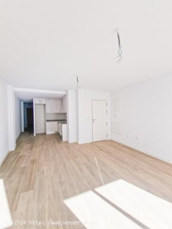 VENTA PISO A ESTRENAR, ASCENSOR, 2 DORMITORIOS,  2 ASEOS, SUR, GARAJE OPCIONAL,  CAMINO LOS MAGROS -