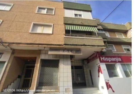  OPORTUNIDAD, SE VENDE PLAZA DE GARAJE EN AVD. TAIBILLA - MURCIA 