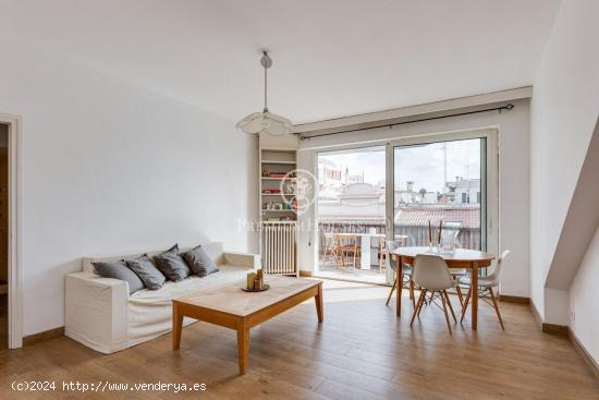 Fantástico Piso en venta en Sant Gervasi - BARCELONA