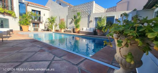 Espectacular vivienda en Pueblo Nuevo de Guadiaro - CADIZ