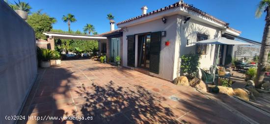 Espectacular vivienda en Pueblo Nuevo de Guadiaro - CADIZ