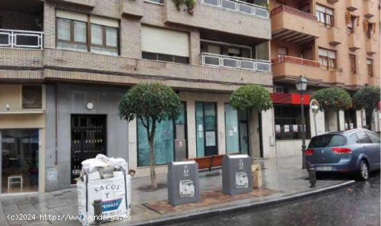 Local en venta en Plaza Salvador, Bajo, 28911, Leganés (Madrid) - MADRID