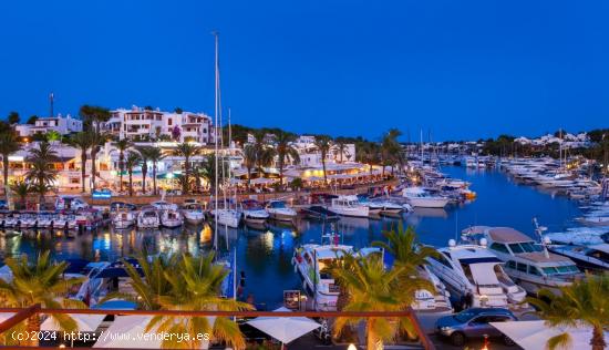 Mallorca, Cala D´Or, piso de obra nueva con piscina comunitaria y terraza cerca de la marina - BALE