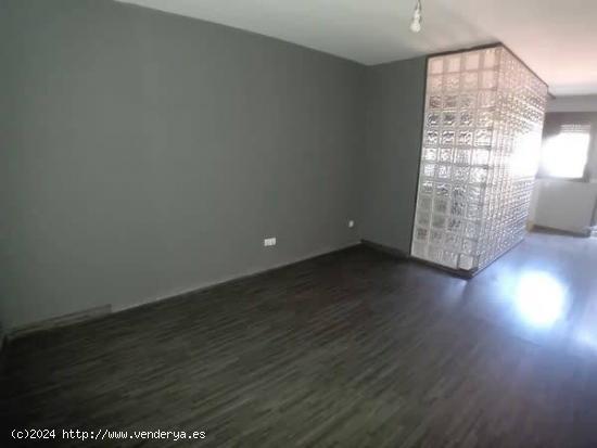 Piso en venta en Calle Tercia, 28890, Loeches (Madrid) - MADRID