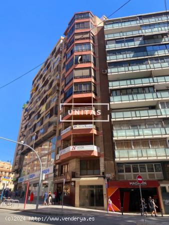 Se vende Vivienda en Calle Diaz Moreu (Centro de Alicante) - ALICANTE