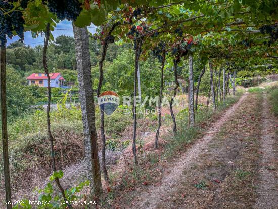 Casa / Chalet independiente en venta en Veira Do Rio, Crecente - PONTEVEDRA