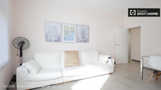 Luminoso apartamento de 3 dormitorios en alquiler en Sant Andreu - BARCELONA