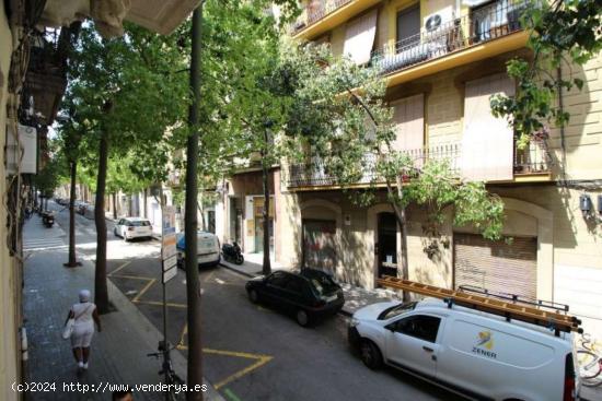 Apartamento entero de 1 dormitorio en Barcelona - BARCELONA