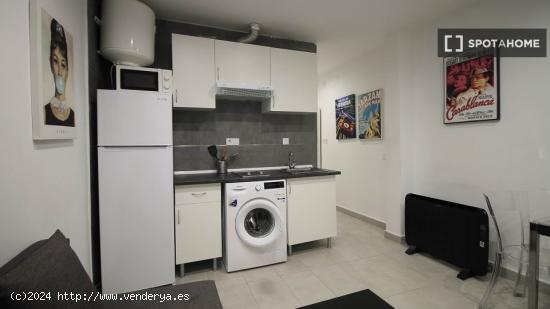 Apartamento de 1 dormitorio en alquiler en Madrid - MADRID