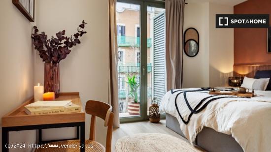 Apartamento de 3 dormitorios en alquiler en Barcelona - BARCELONA