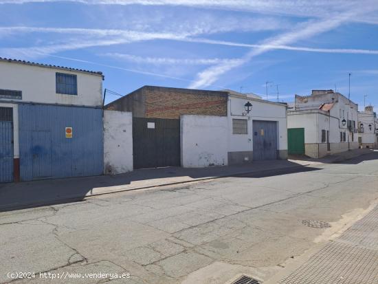 VENTA O ALQUILER OPCIÓN A COMPRA DE SOLAR URBANO EN CANTILLANA (SEVILLA) - SEVILLA