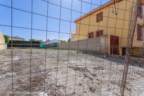 Venta de solar de 520 m² en Cullar Vega - GRANADA