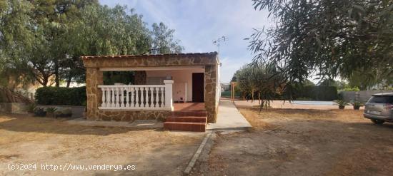 SE VENDE CHALET - VALENCIA