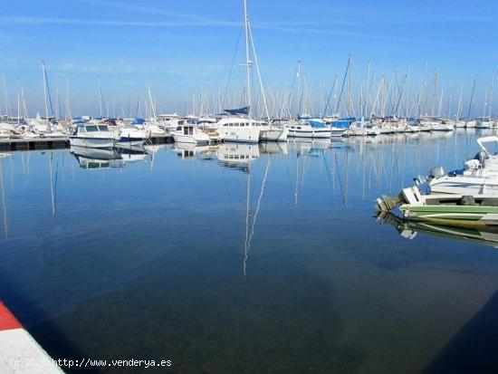 IMPRESIONANTE VIVIENDA EN PRIMERISIMA LINEA DE PLAYA - MURCIA