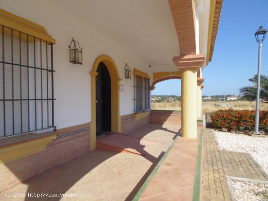 Casa en La Romeria de San Isidro, Gibraleón - HUELVA