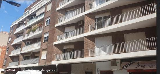  SE VENDE GRADIOSO PISO DE 180 METROS EN EL CENTRO DE LA VALL D'UIXO - CASTELLON 