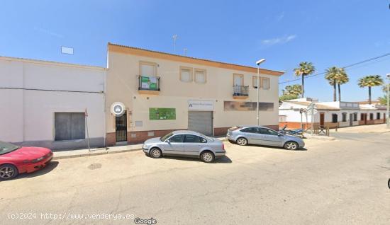  CASA EN VENTA EN ROCIANA DEL CONDADO - HUELVA 