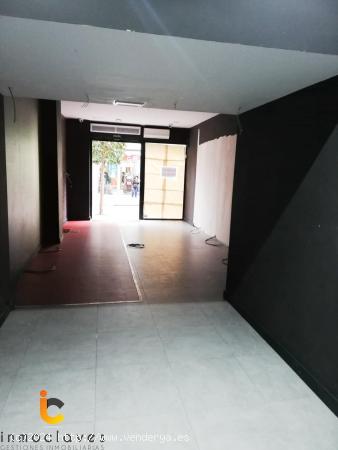 LOCAL COMERCIAL EN PLENO CENTRO - CADIZ