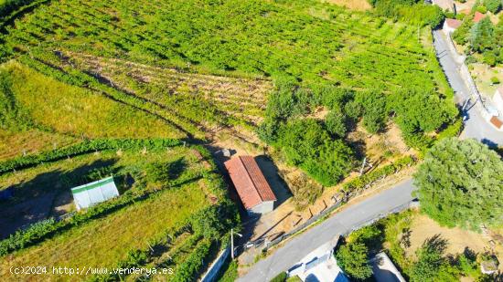 PARCELA SEGREGABLE PARA 2 VIVIENDAS - PONTEVEDRA