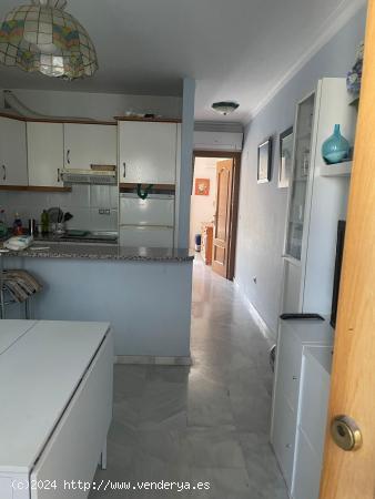 ¡Apartamento en Los Boliches con Piscina y Plaza de Garaje! - MALAGA