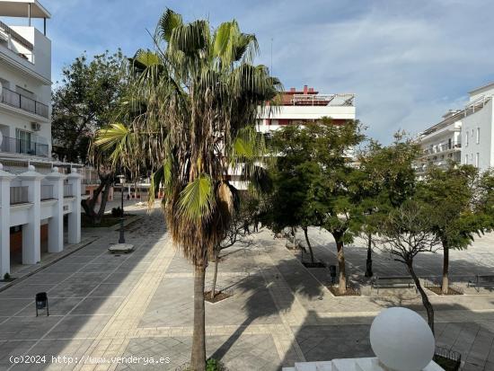 MAGNIFICA CASA INDEPENDIENTE EN ZONA CENTRO (PLAZA LAS INFANTAS) - CADIZ