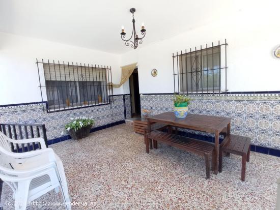 VENTA DE CHALET EN PINAR DE LOS FRANCESES - CADIZ