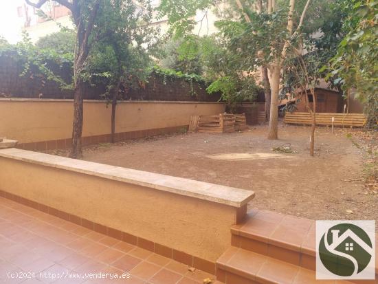  PLANTA BAJA DUPLEX CON JARDIN DE 160 M2 PRIVADO  ALQUILER CON OPCION COMPRACON 2 HAB. Y 2 BAÑOS - B 